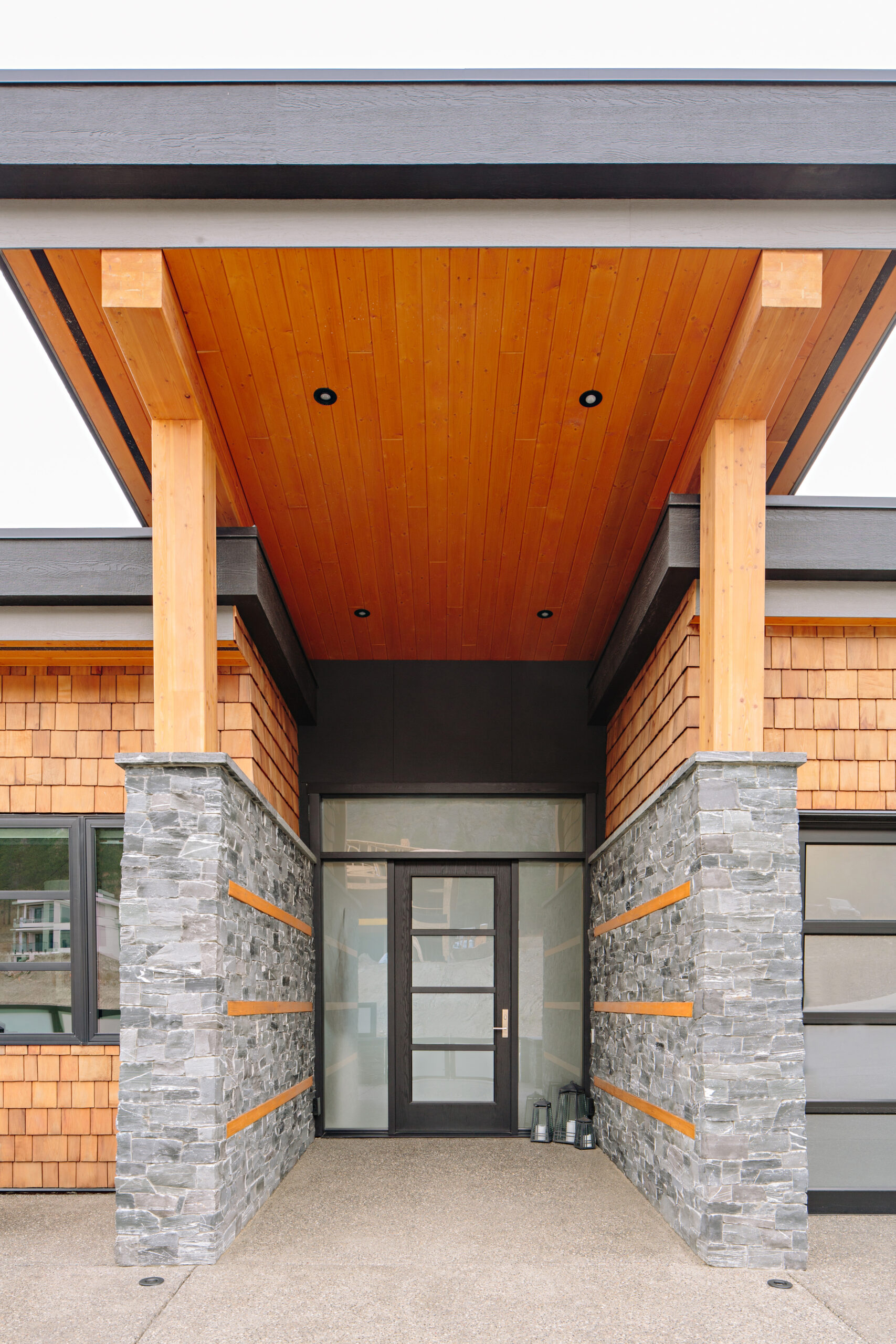 Jon Adrian. Architectural, winery and lifestyle photographer. Okanagan Photographer / Fawdry Homes / Lakestone