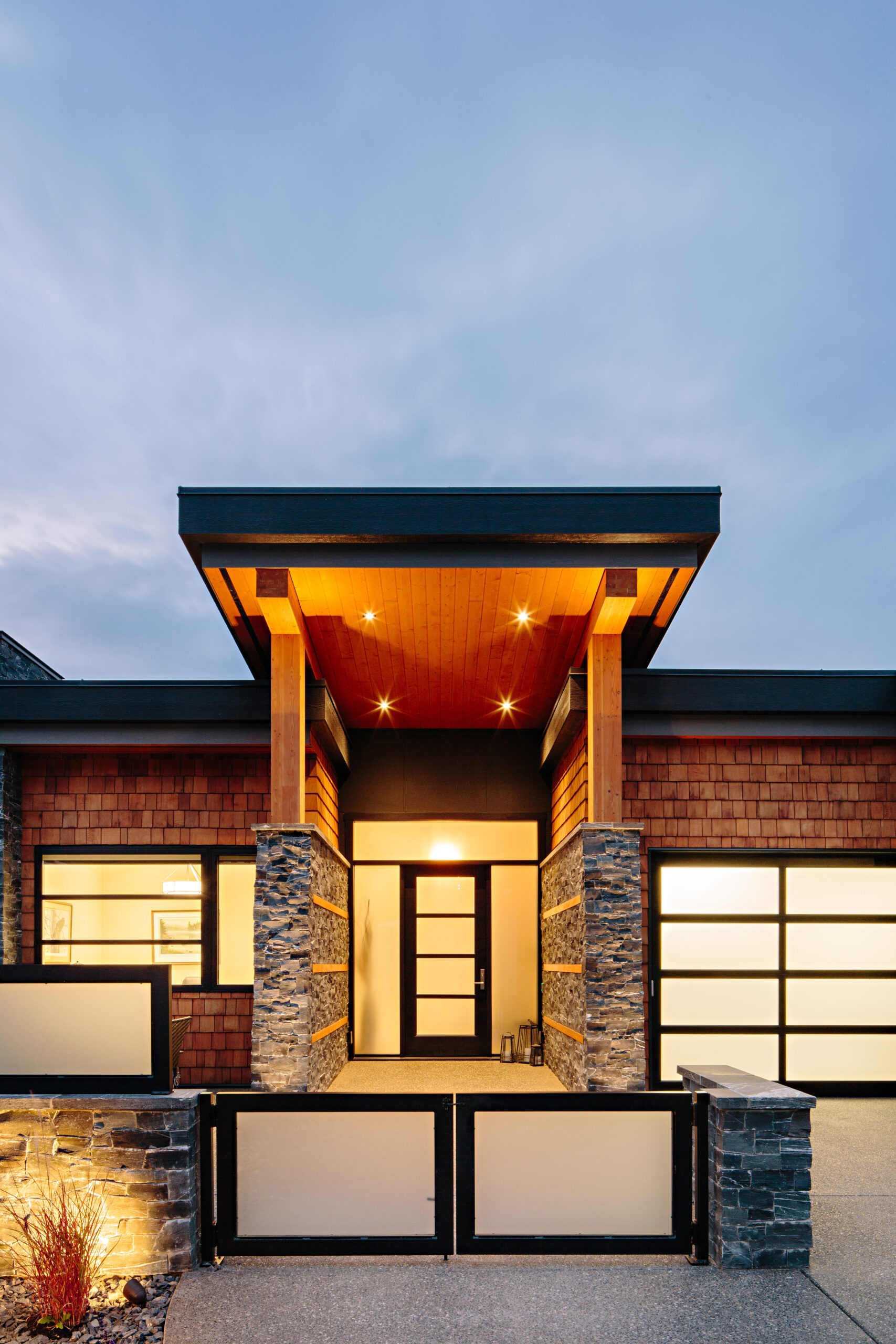 Jon Adrian. Architectural, winery and lifestyle photographer. Okanagan Photographer / Fawdry Homes / Lakestone