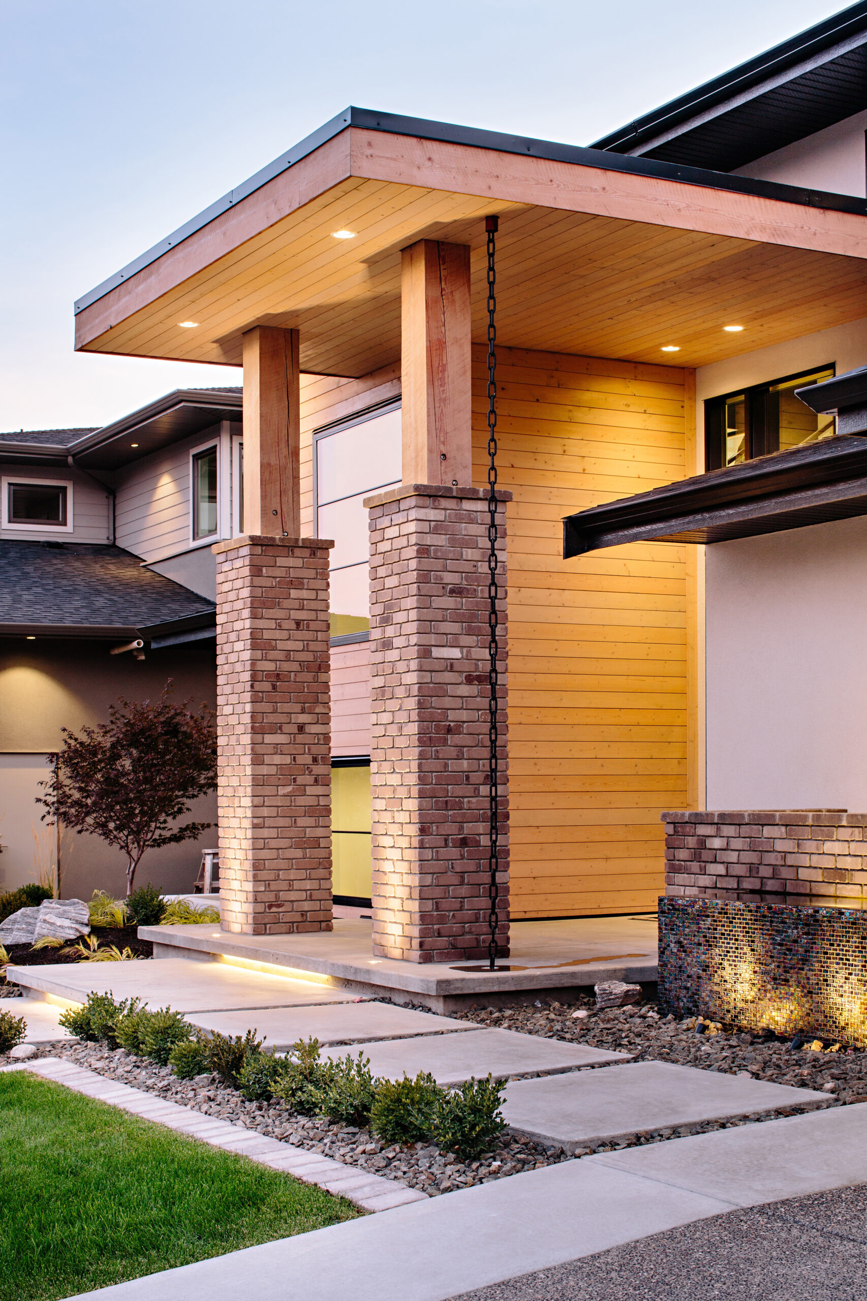 Jon Adrian. Architectural, winery and lifestyle photographer. Okanagan Photographer / Fawdry Homes